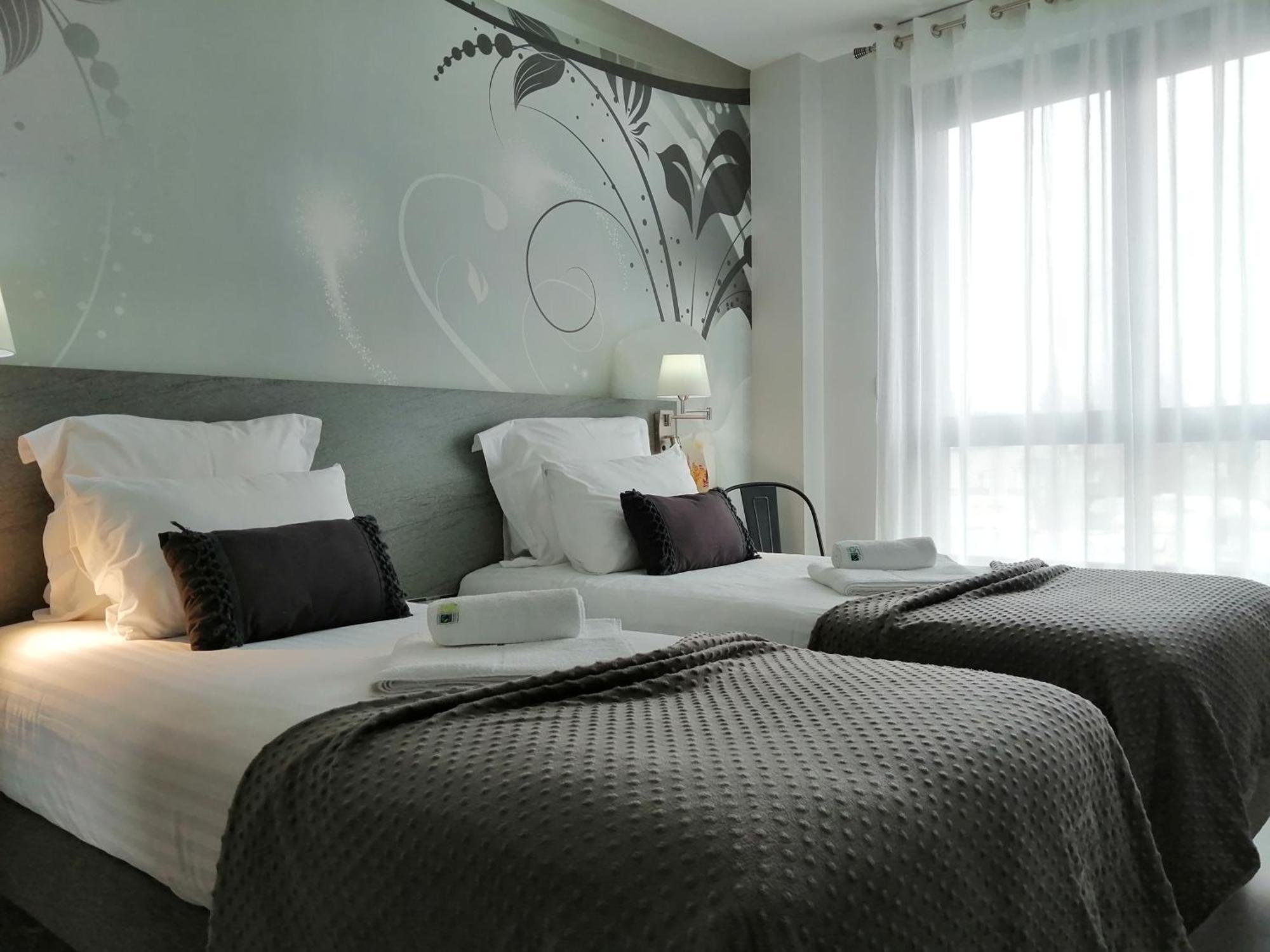 Hotel L'AEROGARE Amboise Extérieur photo